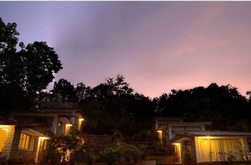 V Resorts Mahua Bagh Murud Nāndgaon Exteriér fotografie