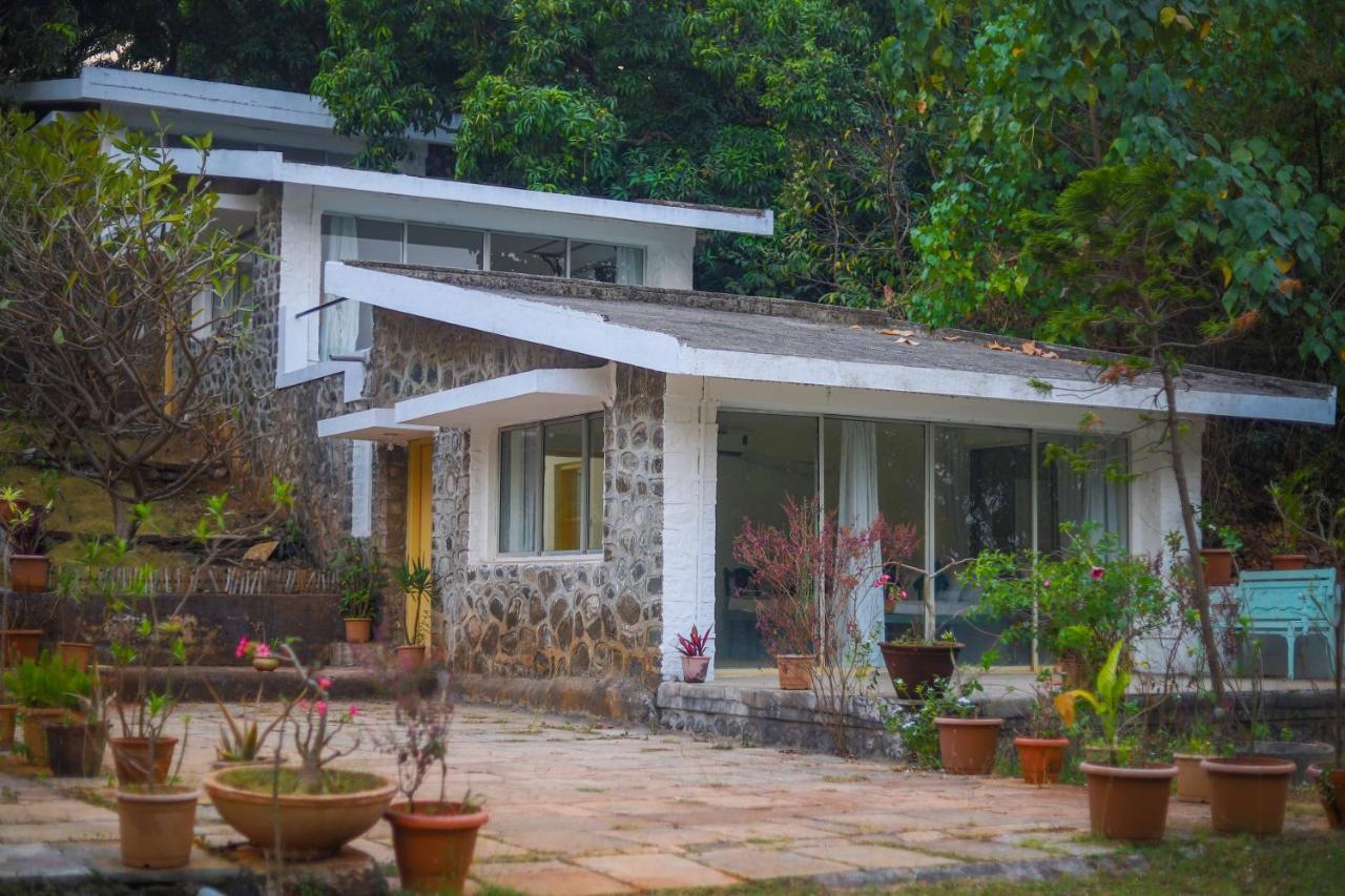 V Resorts Mahua Bagh Murud Nāndgaon Exteriér fotografie