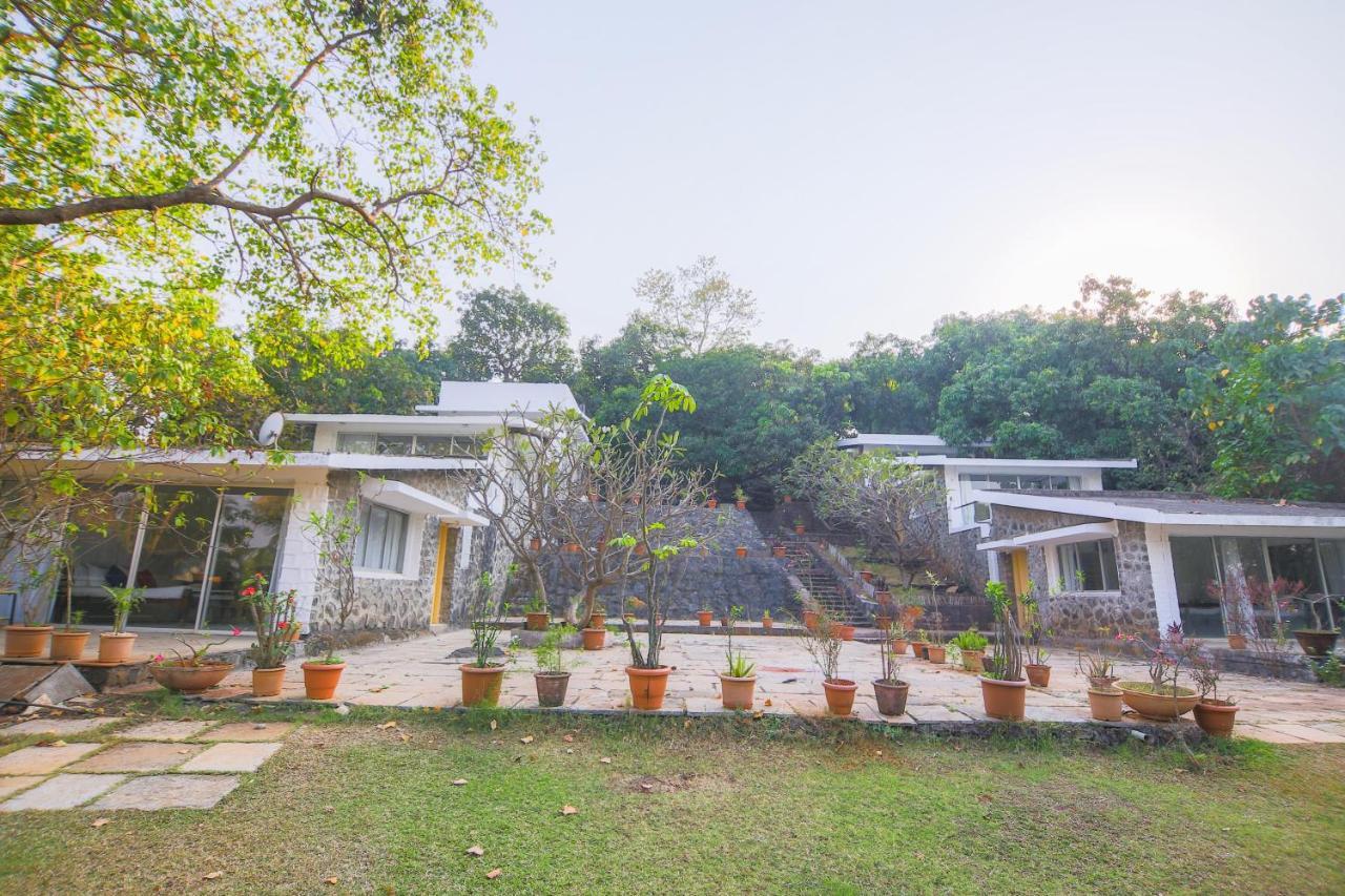 V Resorts Mahua Bagh Murud Nāndgaon Exteriér fotografie