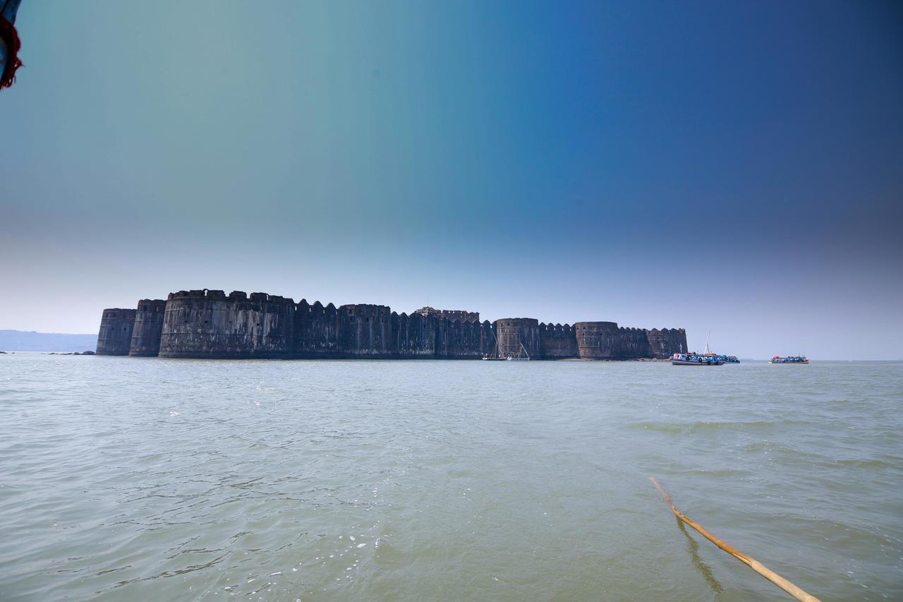 V Resorts Mahua Bagh Murud Nāndgaon Exteriér fotografie